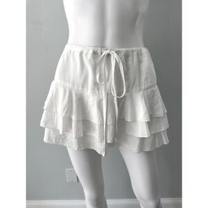 Urban Outfitters NWD White Ruffle Tiered Mini Skirt size Medium